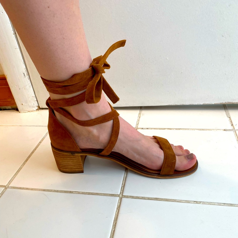 Steve Madden Strappy Block Heel Sandals Size: 8.5